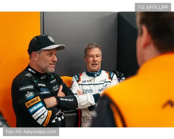 冠军赛终场哨响,球员泪洒赛场写下难忘瞬间,冠军被推出赛道 冠军赛终场哨响,球员泪洒赛场写下难忘瞬间,冠军被推出赛道